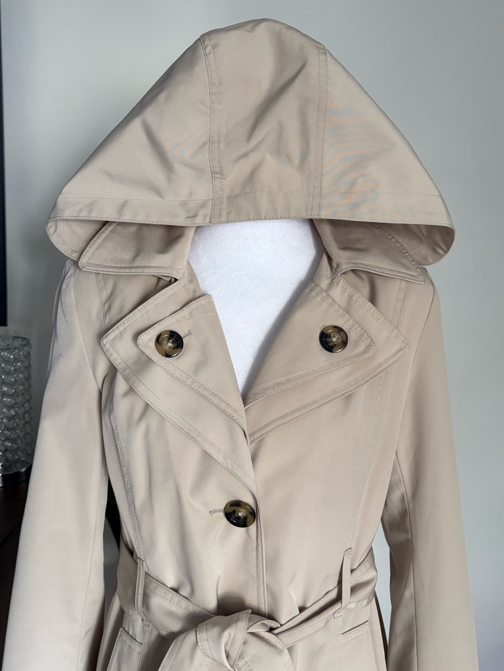 🎾London Fog Women's Light Beige Trench Coat with Belt - Picture 3 of 10